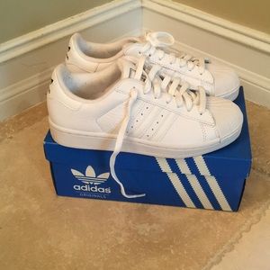White adidas superstars (shell toes)